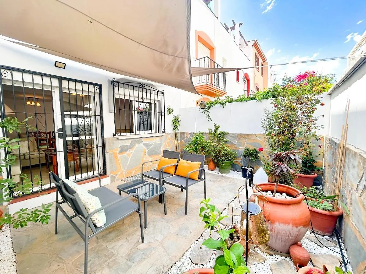 Townhouse With Arabic Pool And Close To The Beach In Estepona