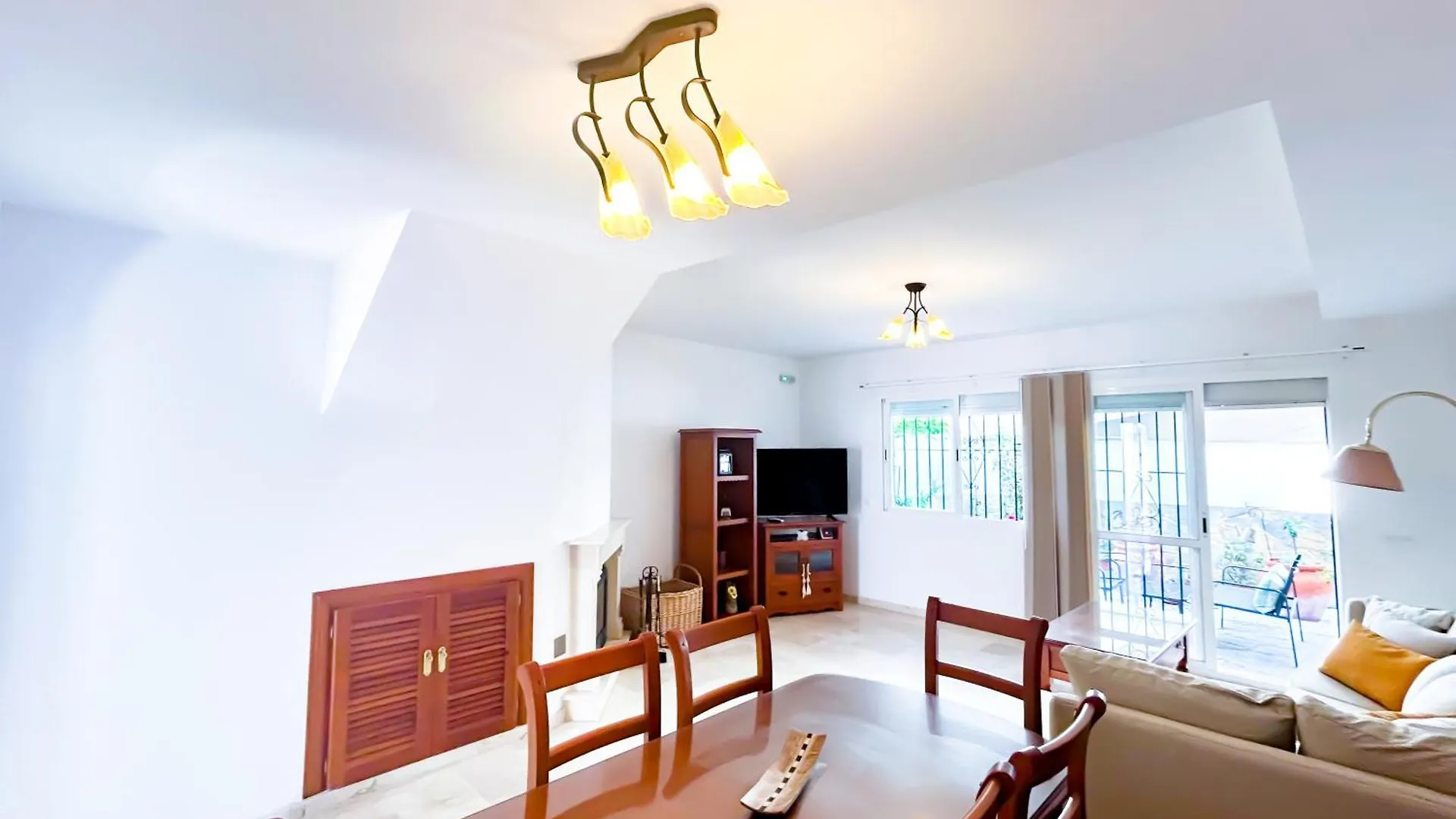 Holiday home Townhouse With Arabic Pool And Close To The Beach In Estepona