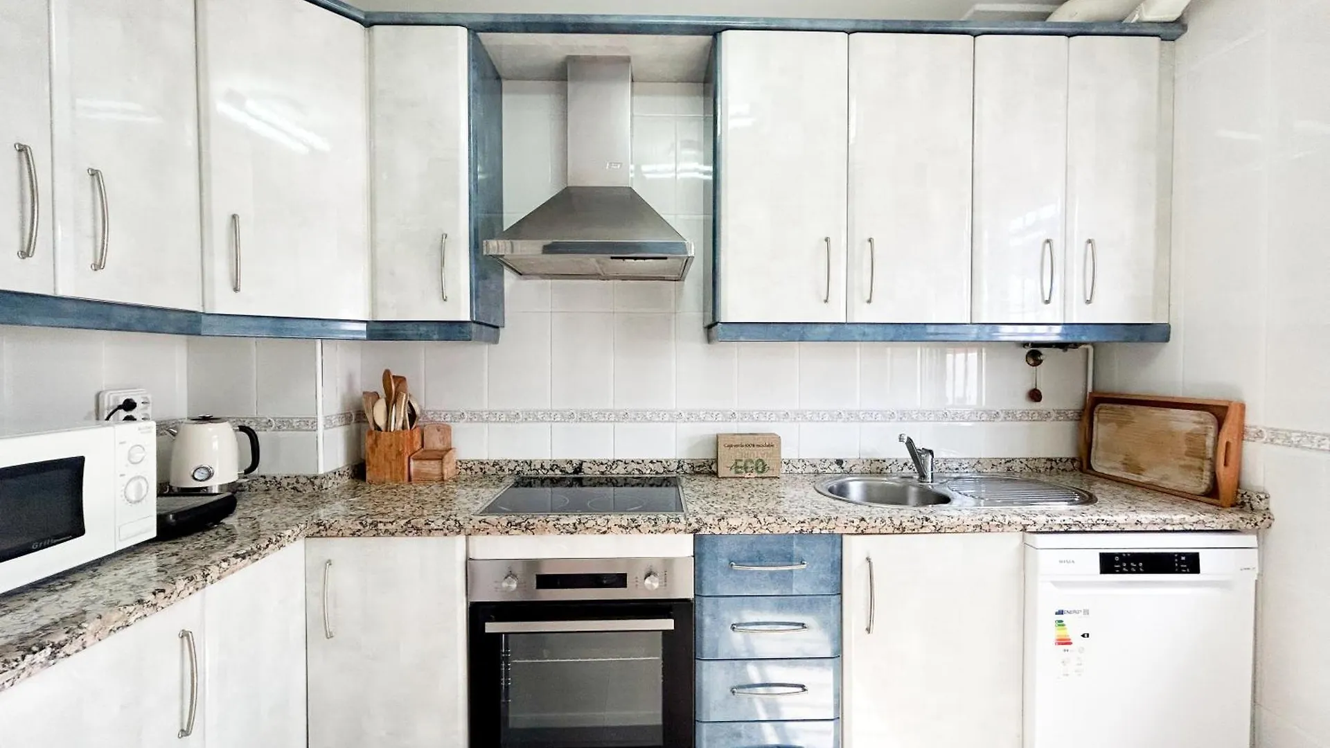 Townhouse With Arabic Pool And Close To The Beach In Estepona Holiday home