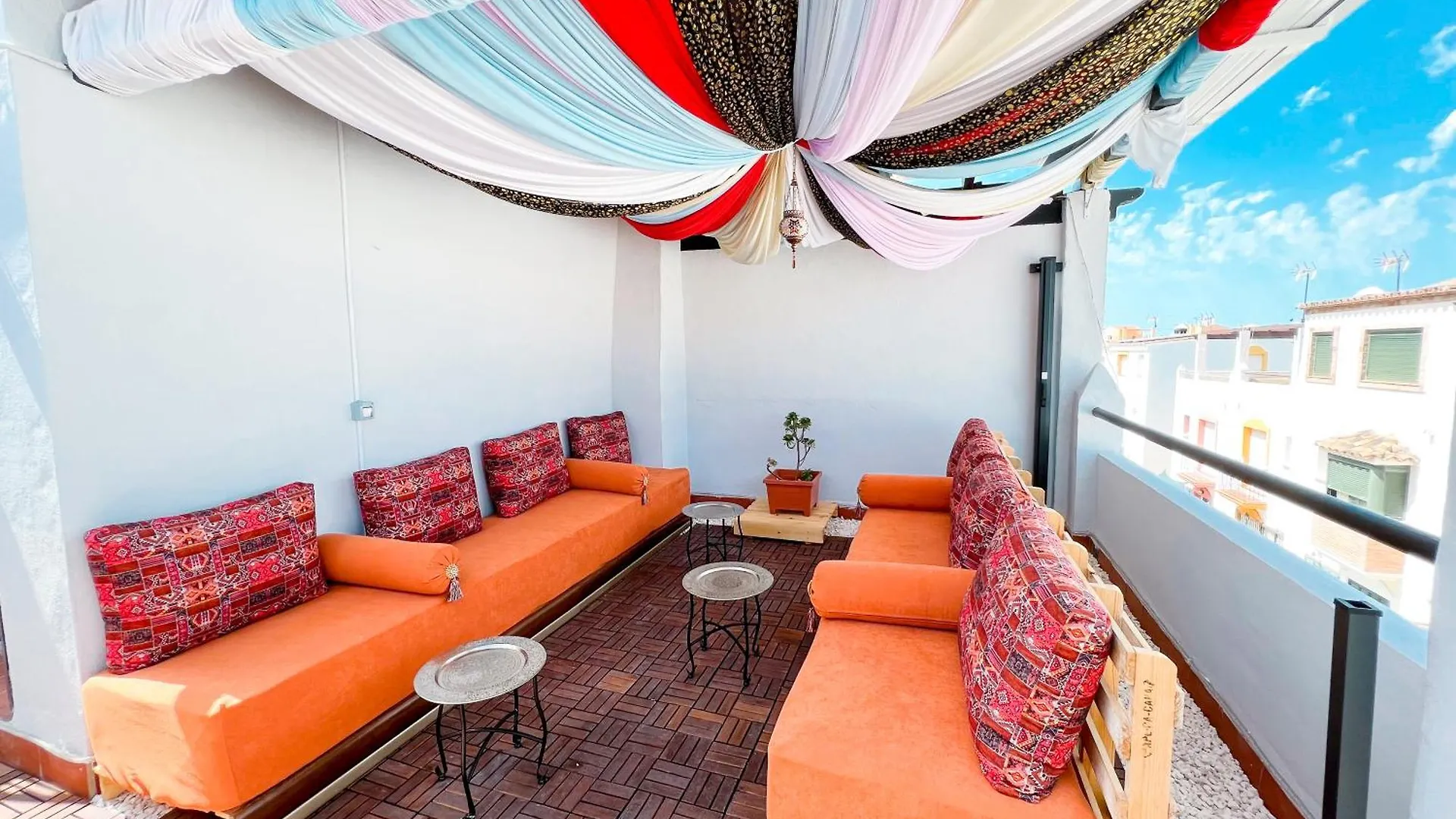 Holiday home Townhouse With Arabic Pool And Close To The Beach In Estepona