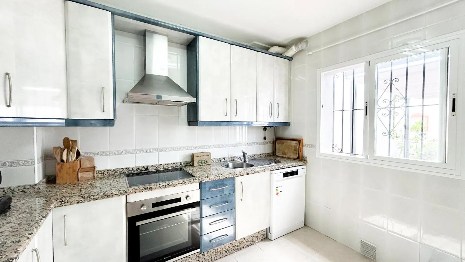 Holiday home Townhouse With Arabic Pool And Close To The Beach In Estepona Spain