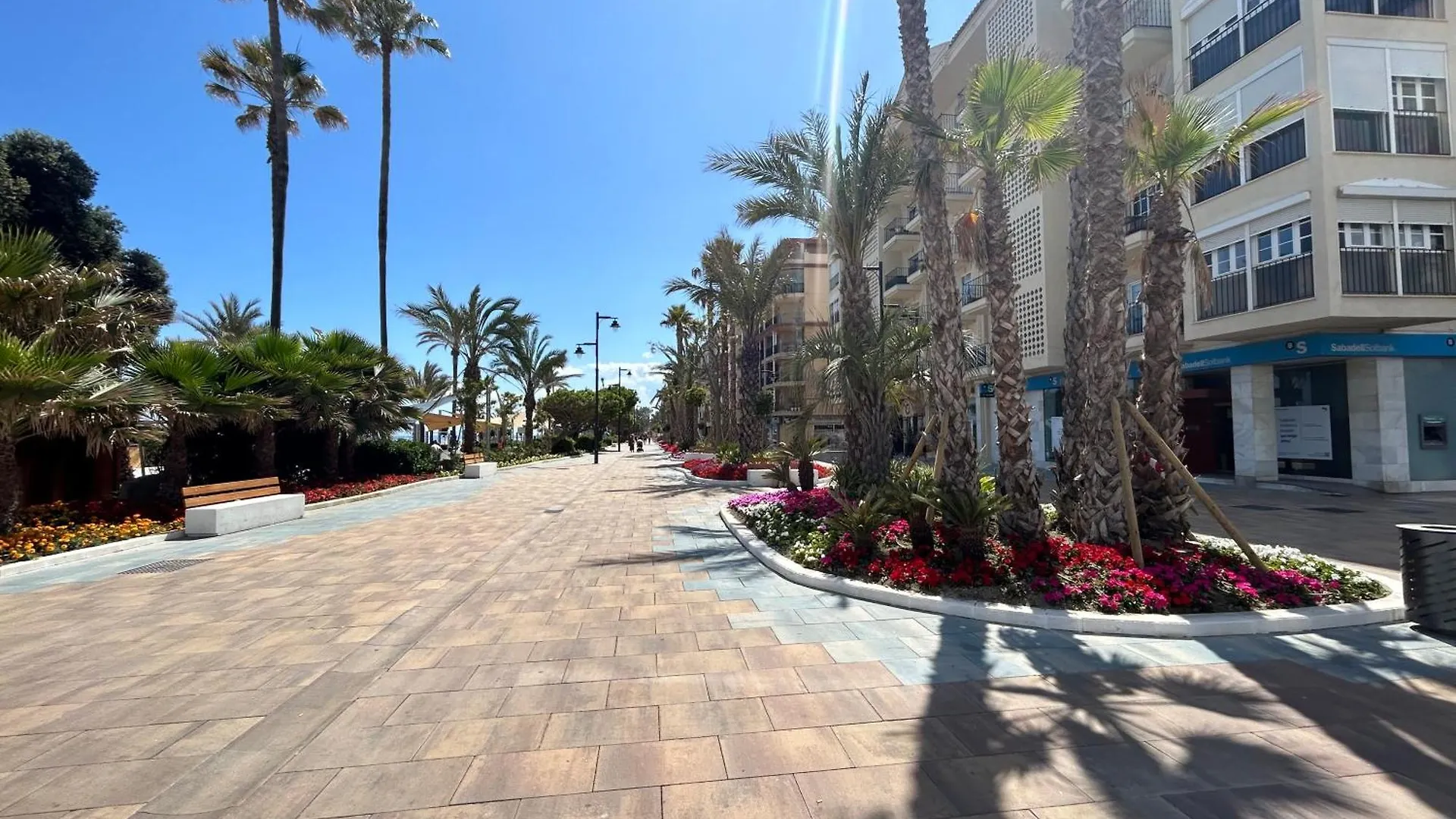 Townhouse With Arabic Pool And Close To The Beach In Estepona