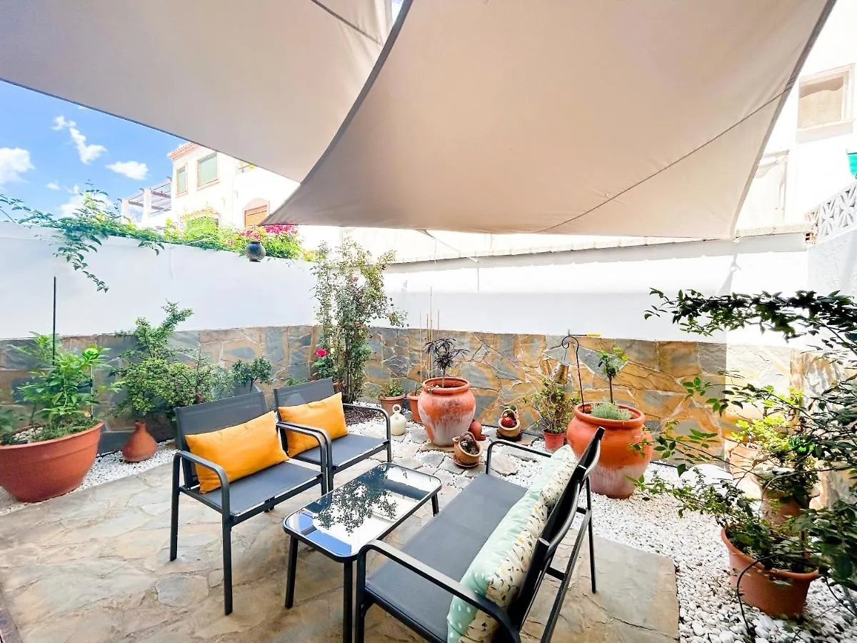 Townhouse With Arabic Pool And Close To The Beach In Εστεπόνα Σπίτι διακοπών